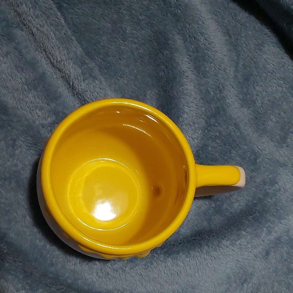 Disney Winnie the Pooh Mug with Yellow and Brown Accents - Picture 4 of 6